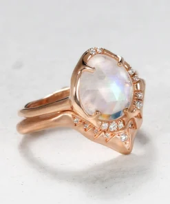 Aphenos Moonstone and Pyramid Stack