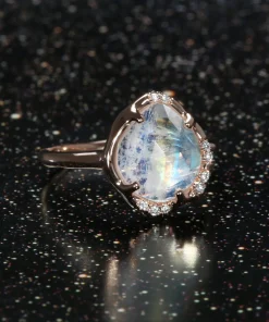 Aphenos Moonstone Ring