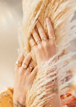 Aphenos Moonstone Ring