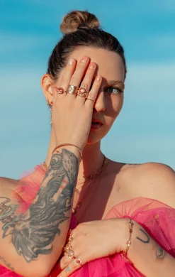 Aphenos Peachy Pink Sapphire Ring