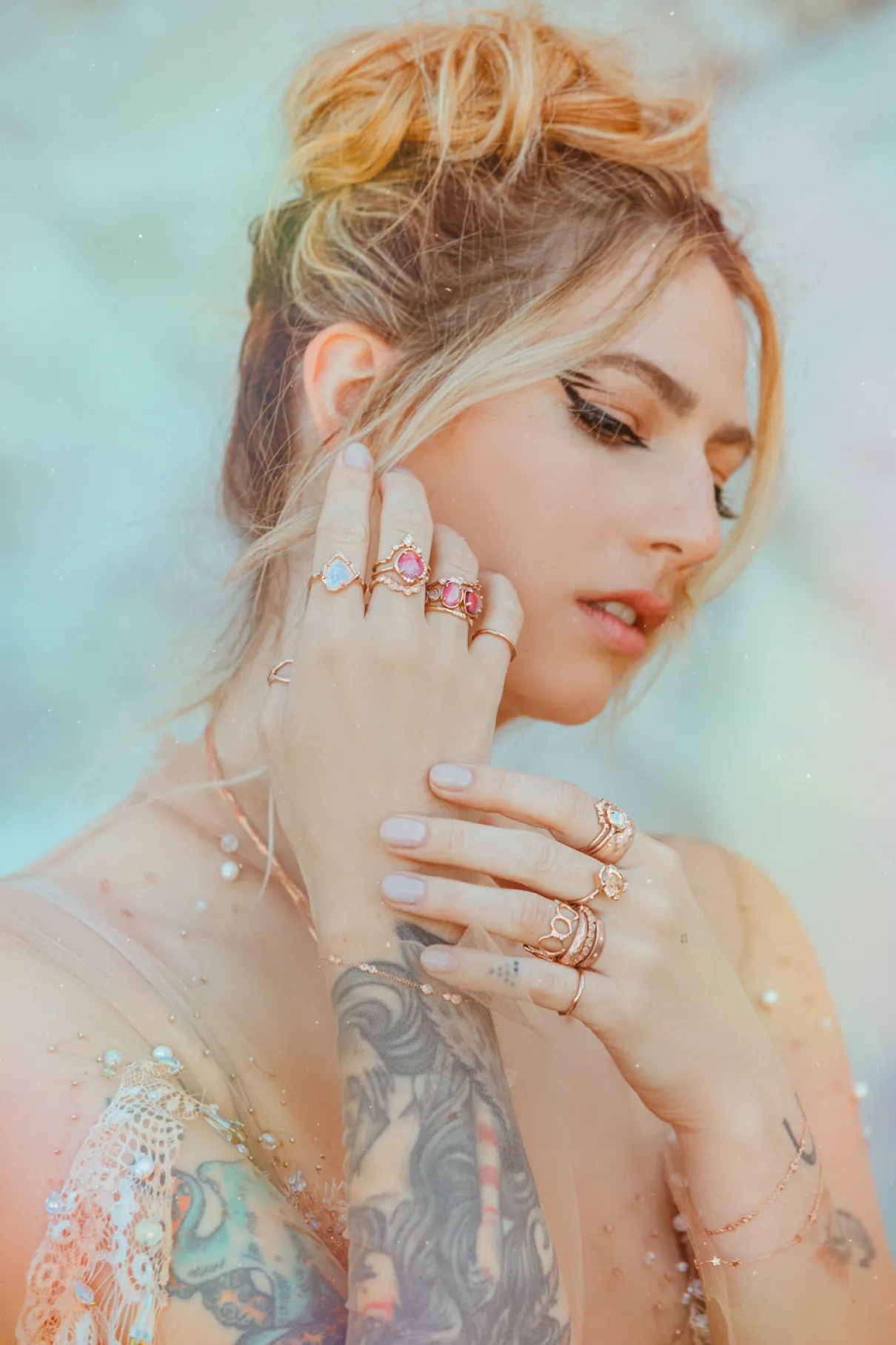 Aphenos Pink Ombre Ring