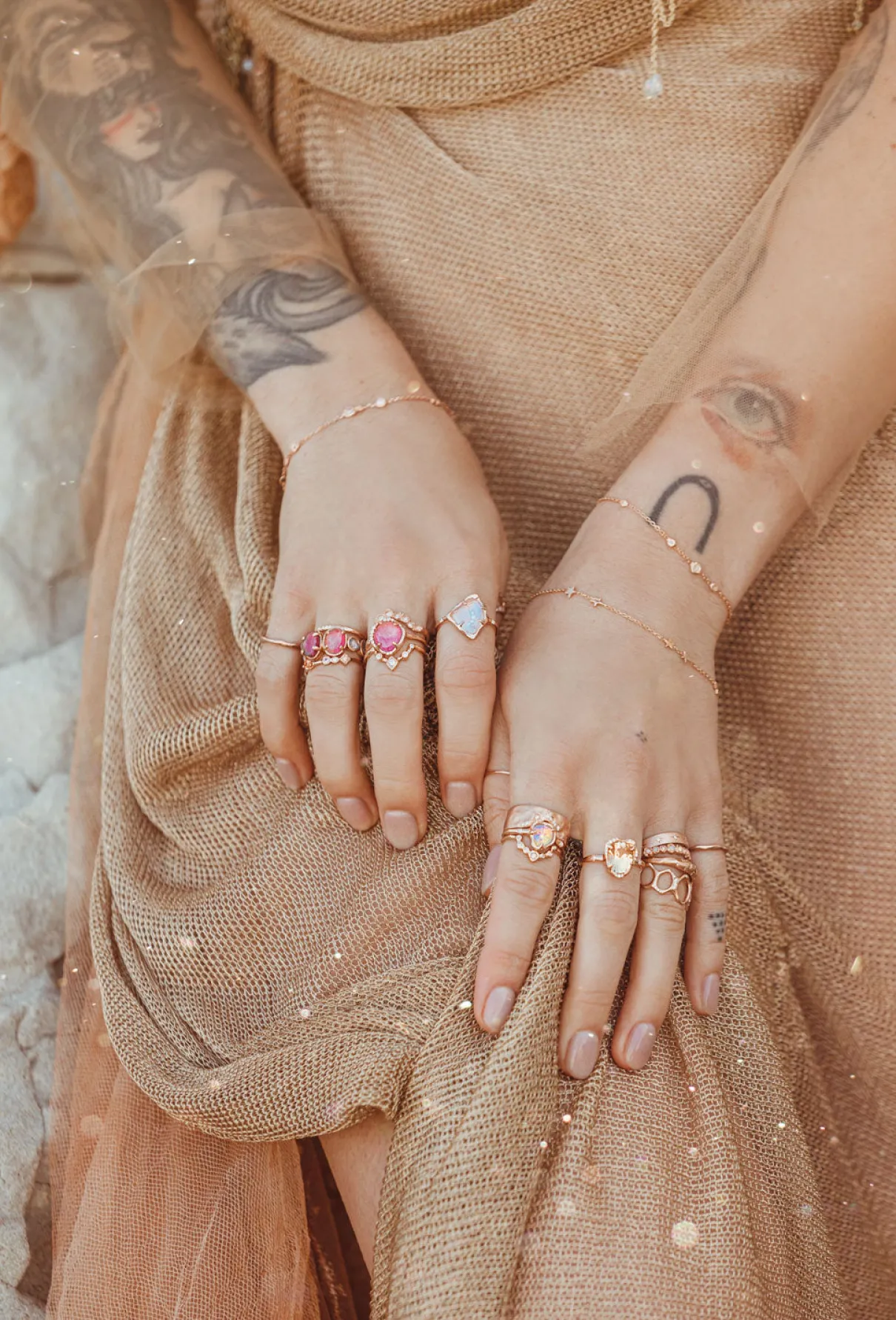 Aphenos Pink Ombre Ring