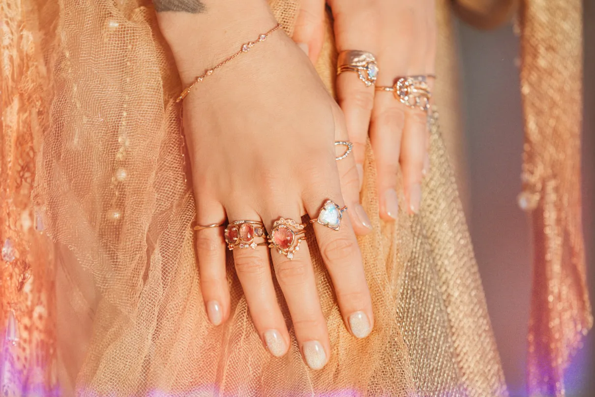 Aphenos Pink Ombre Ring