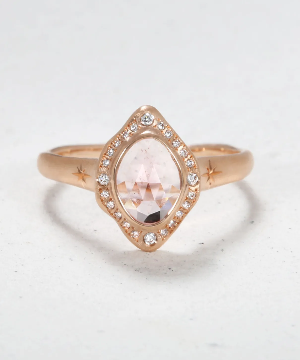 Isadora the Amor Ring