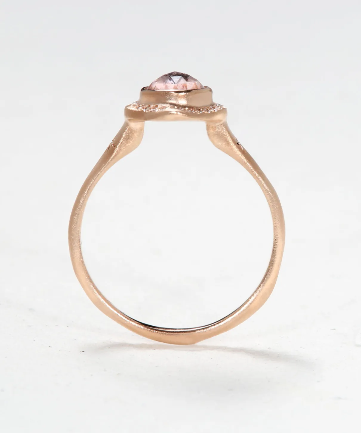 Isadora the Amor Ring