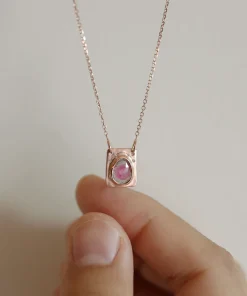 Pear Shape Plate Necklace