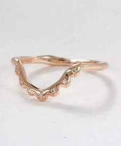 Scalloped Stacking Band