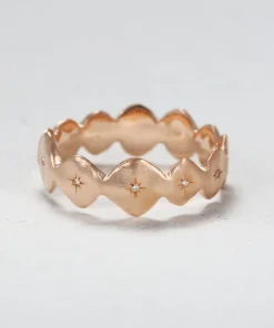 Scalloped Star Band