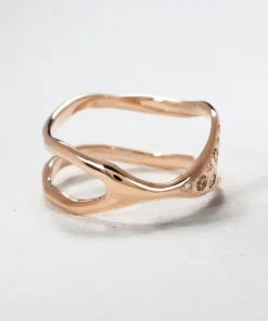 Sculpted Wheel Ring