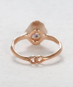 Shimmering Diamond Engagement Ring