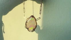 Shine Shadow Electric Teal Flash Necklace
