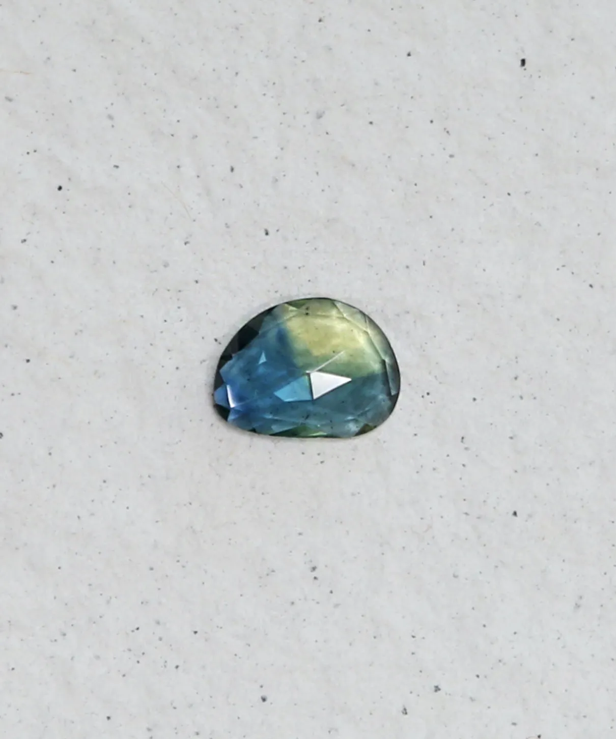 Sky Shower Sapphire Ring Stone 2